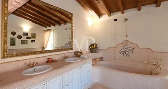 von_poll_real_estate_property_IT244921717_image_144