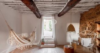 von_poll_real_estate_property_IT244921730_image_2