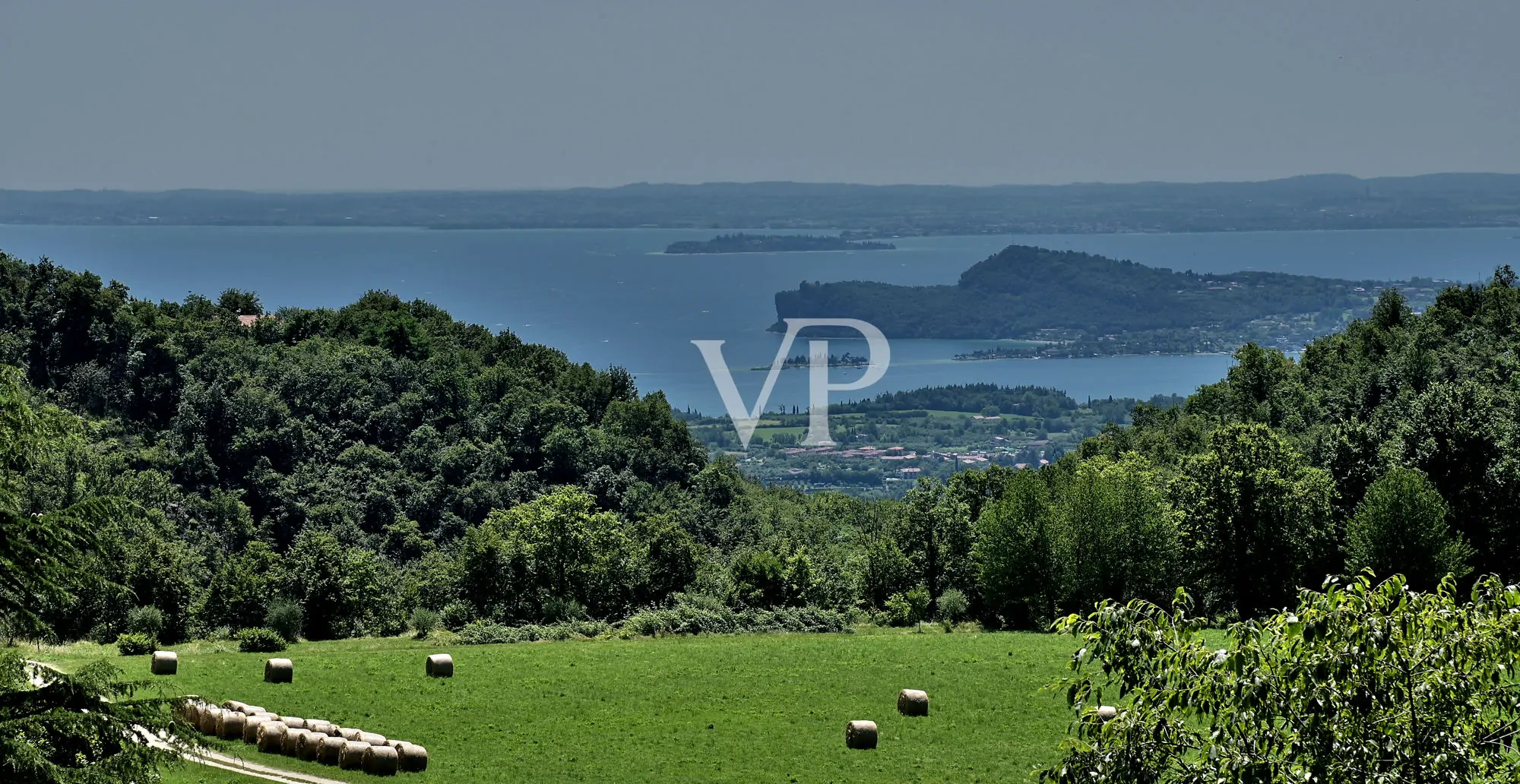 Hotel mit Seeblick in einem wunderschönen Privatpark in Salò