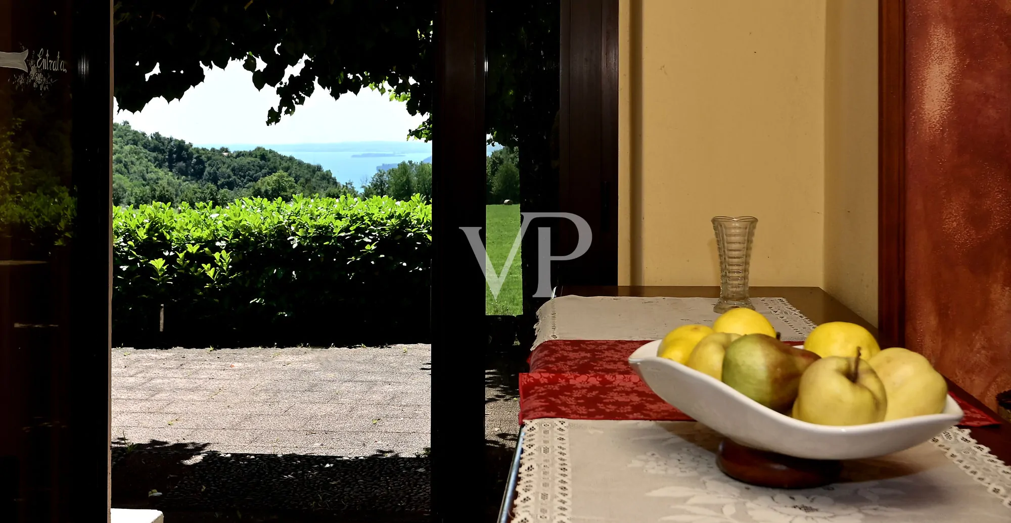 Hotel mit Seeblick in einem wunderschönen Privatpark in Salò