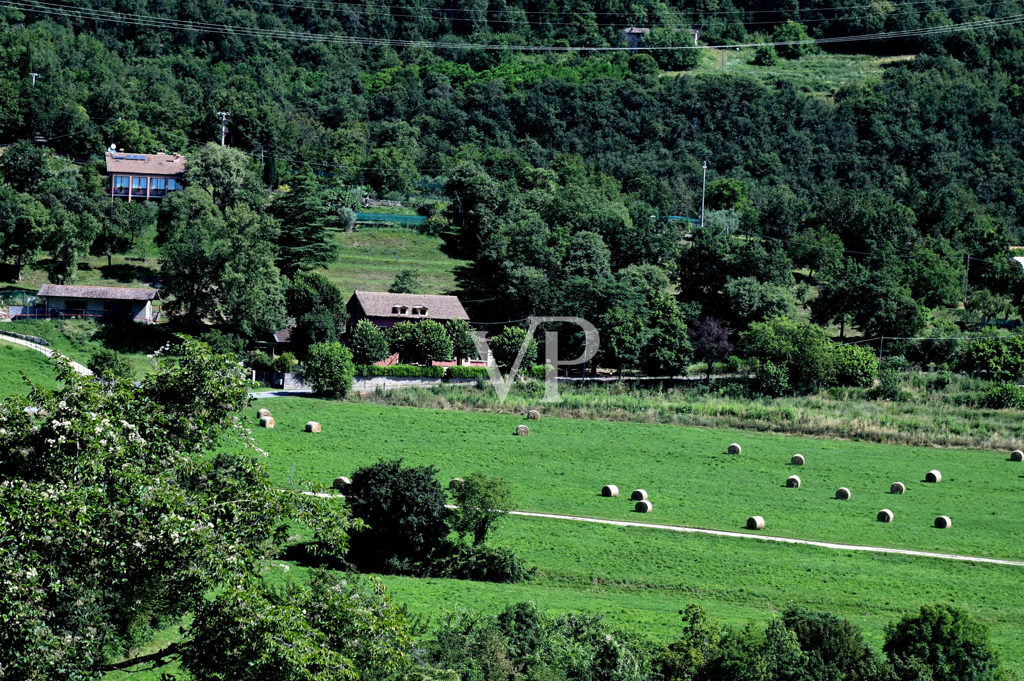 Lake view hotel nestled in a beautiful private park in Salò