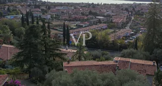 von_poll_real_estate_property_IT254921783_image_2