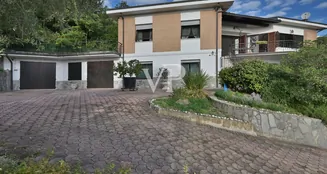 von_poll_real_estate_property_IT254921783_image_8