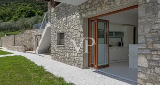 von_poll_real_estate_property_IT254151778_image_22