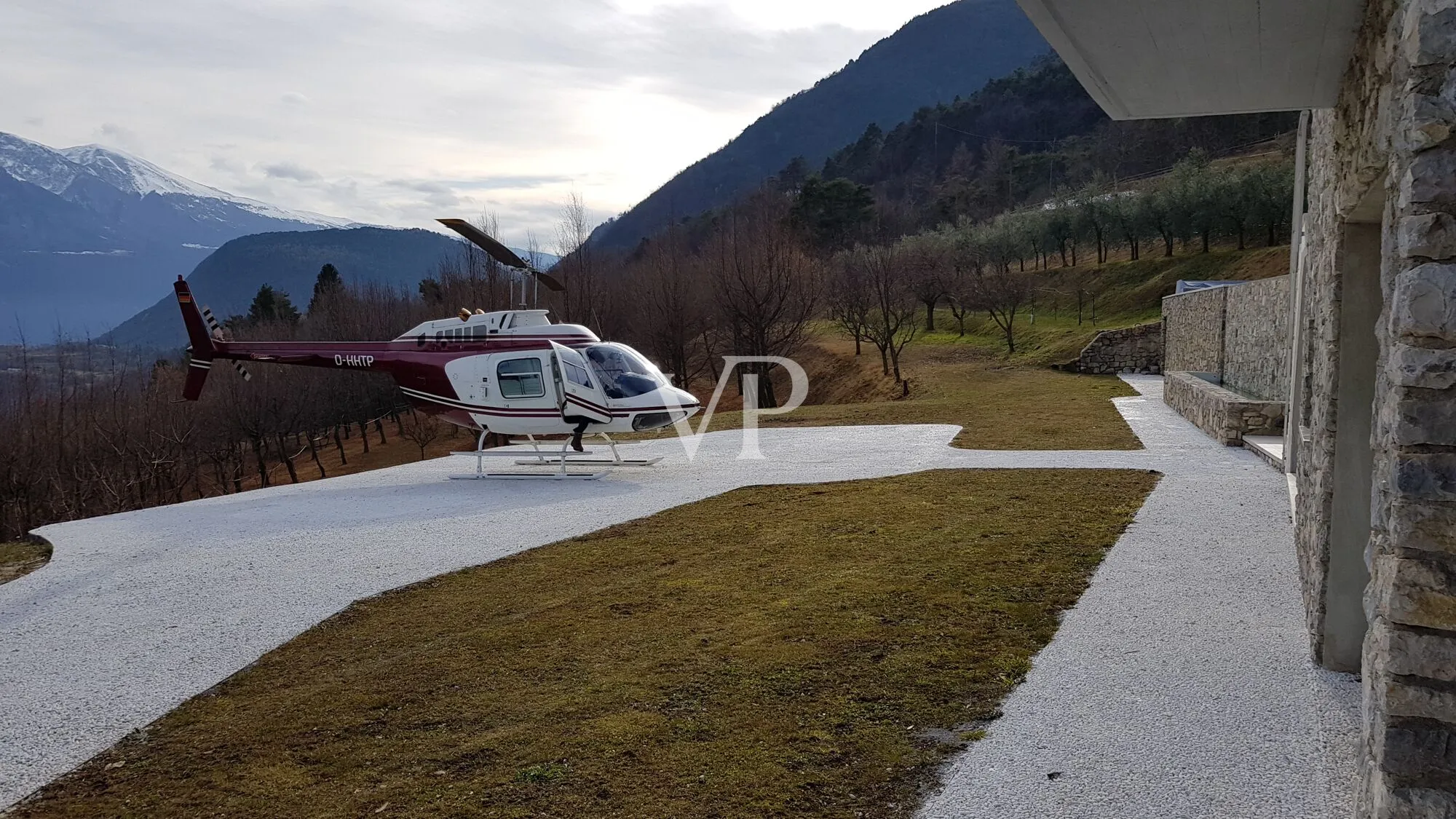 Modernes Chalet mit Seeblick