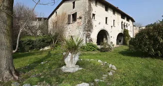 von_poll_real_estate_property_IT254921856_image_6