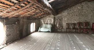 von_poll_real_estate_property_IT254921856_image_22