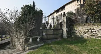 von_poll_real_estate_property_IT254921856_image_5