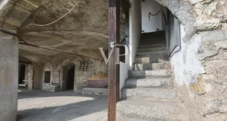 von_poll_real_estate_property_IT254921856_image_15