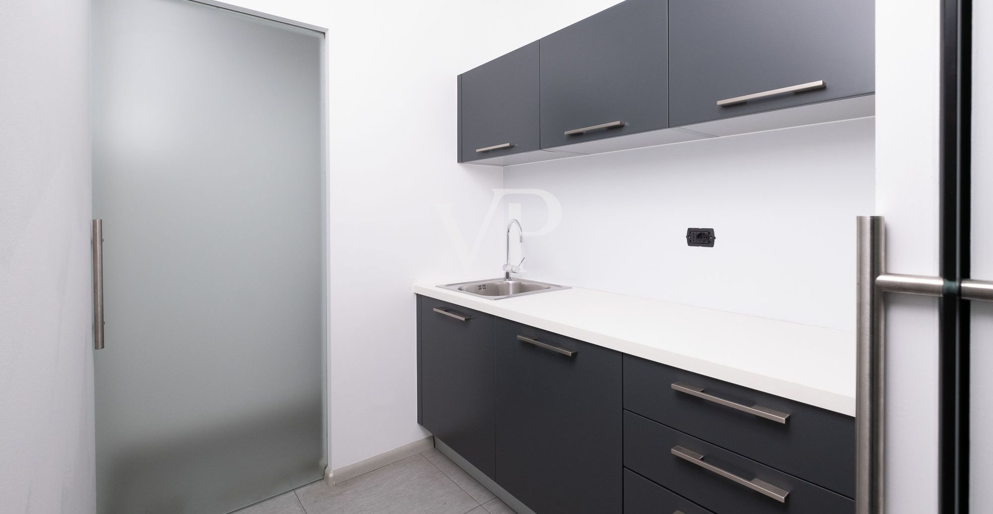 Cucina con arredo incluso