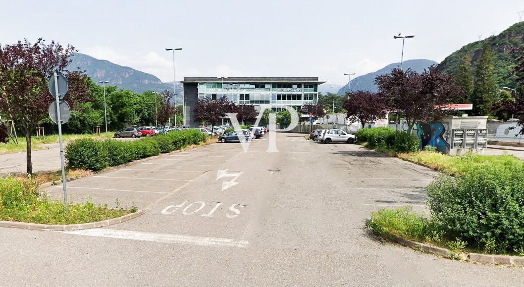 Helles Büro in strategischer Lage