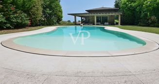 von_poll_real_estate_property_IT254921939_image_10