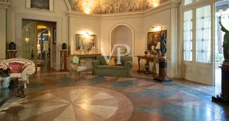 von_poll_real_estate_property_IT254921940_image_6