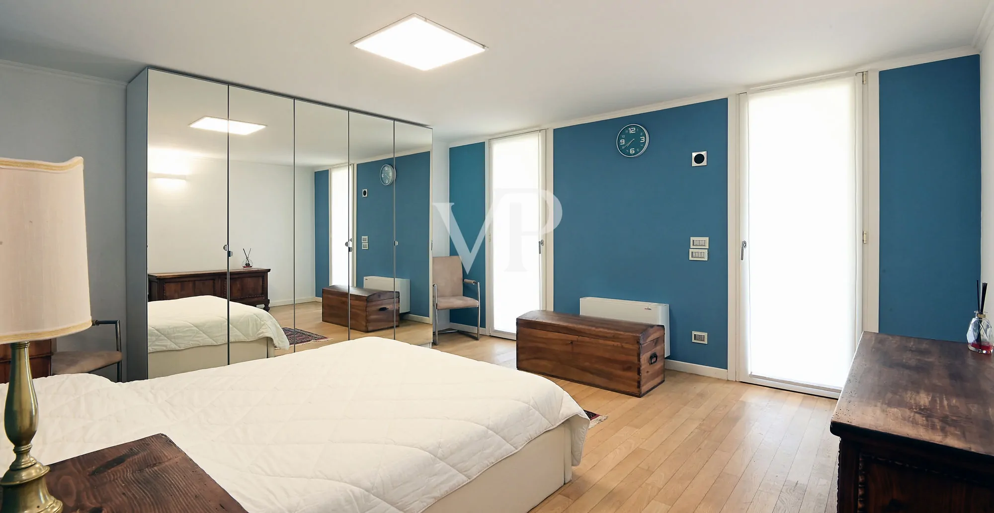 ee53753b-f16e-49c0-ba59-5fc8d7cd5bfa_original