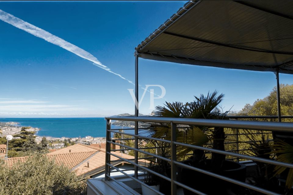 Lussuosa villa con vista lago unica