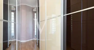 von_poll_real_estate_property_IT254921941_image_102