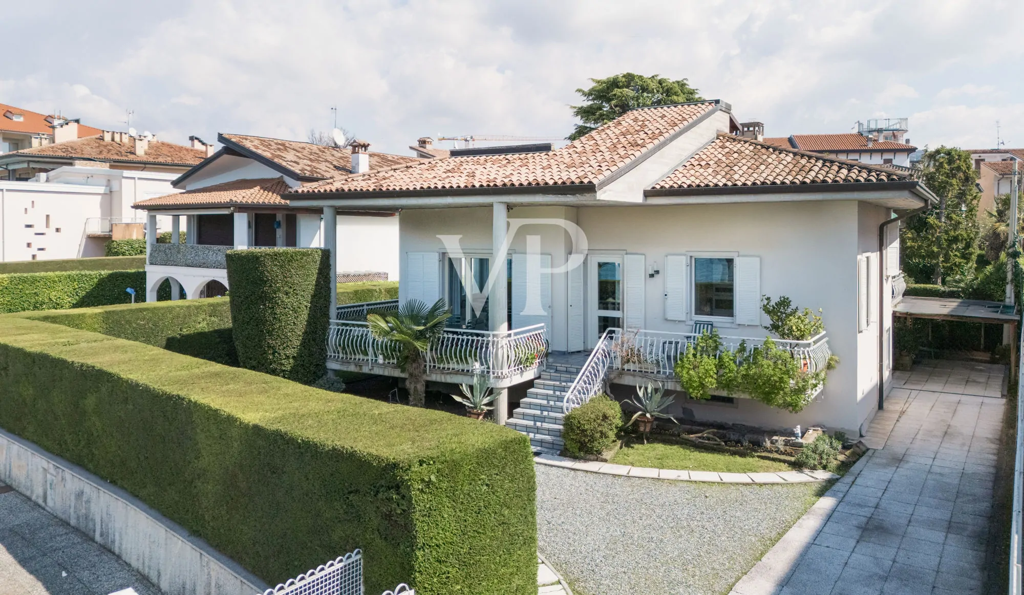 Villa pied dans l'eau