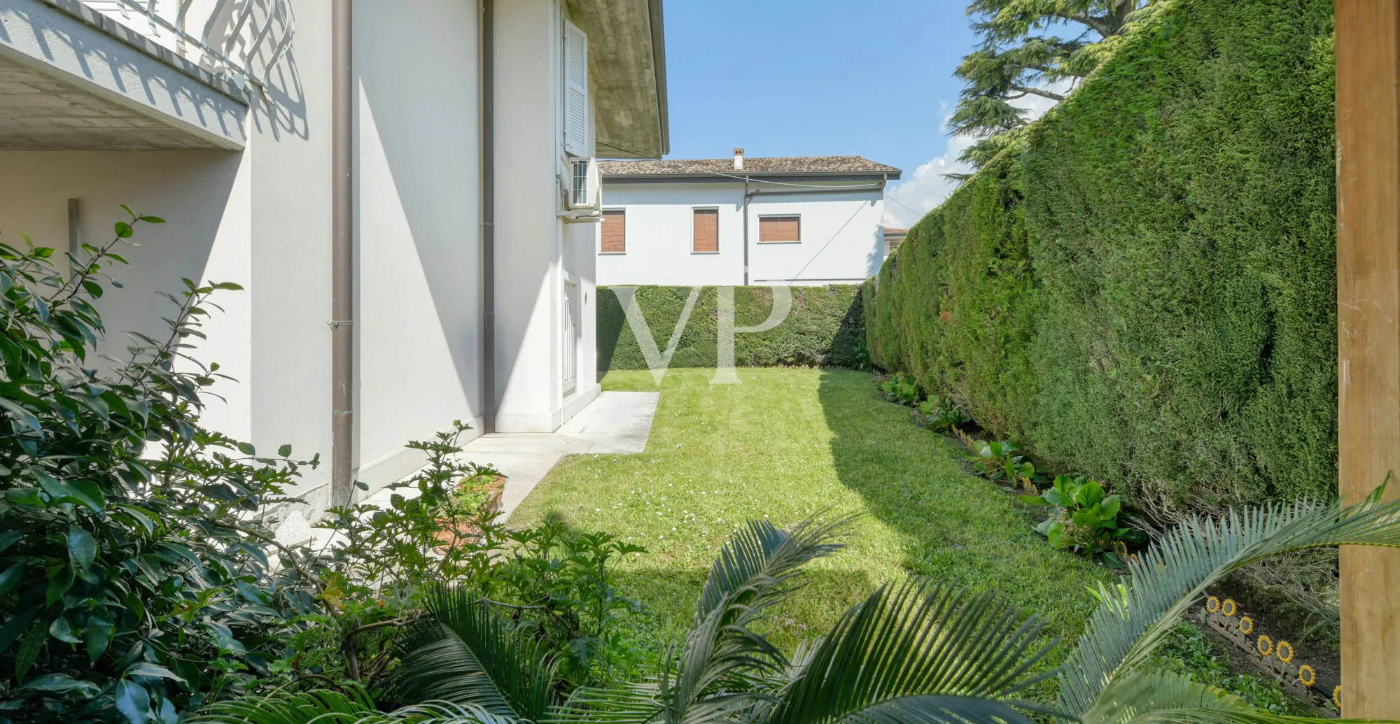 Villa pied dans l'eau