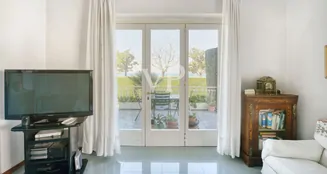 von_poll_real_estate_property_IT252941953_image_10