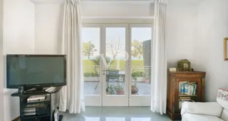 von_poll_real_estate_property_IT252941953_image_10