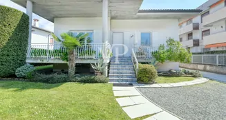 von_poll_real_estate_property_IT252941953_image_22