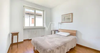 von_poll_real_estate_property_IT252941953_image_33