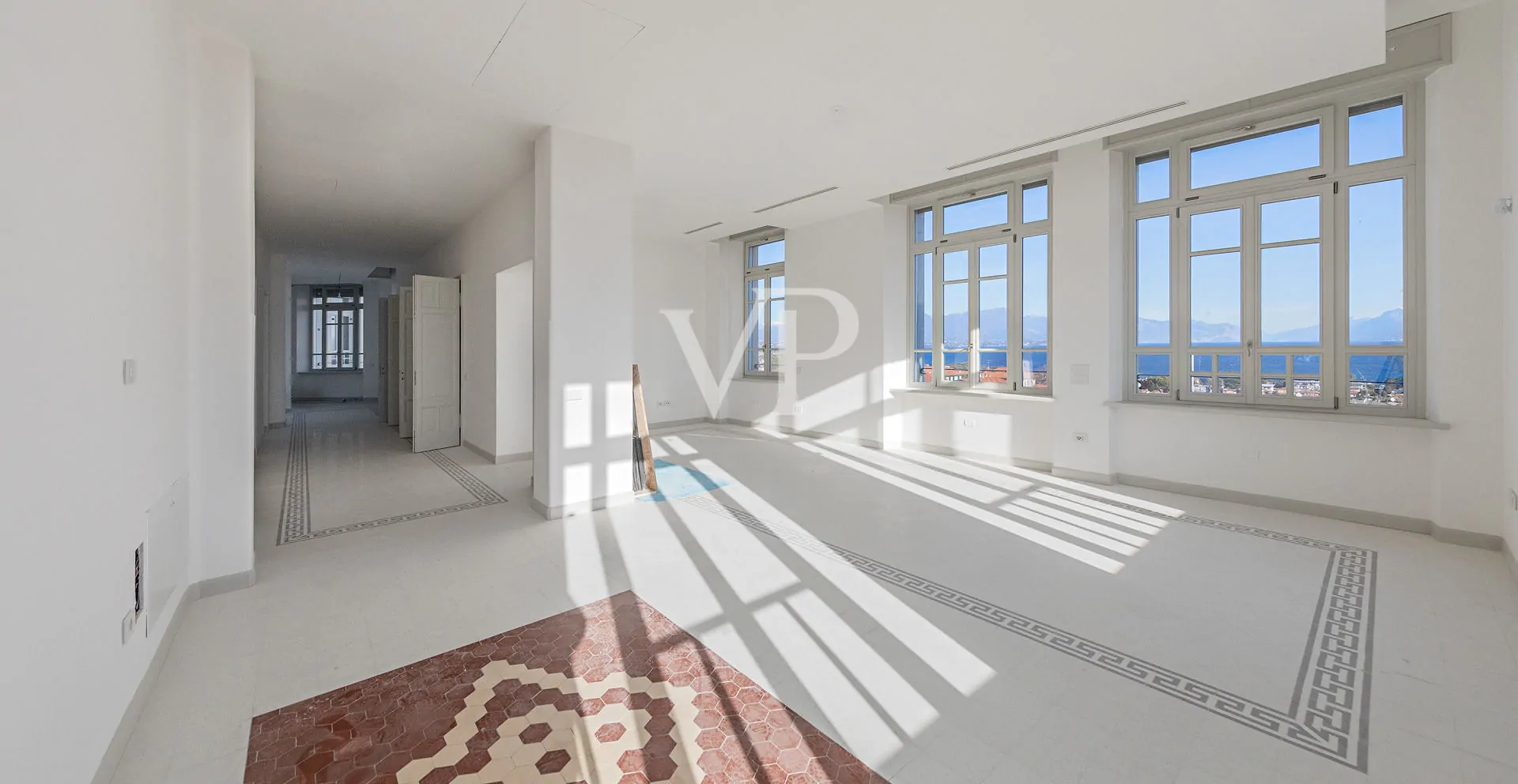 Lujoso piso con vista total al lago