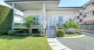 von_poll_real_estate_property_IT252941953_image_60