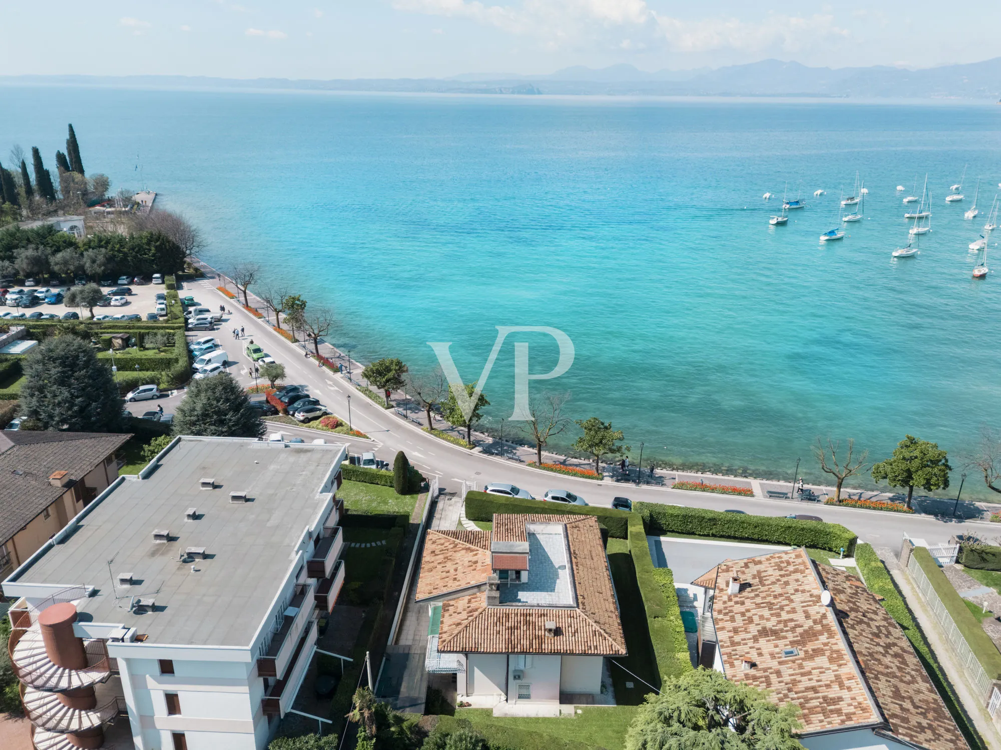 Villa pied dans l'eau