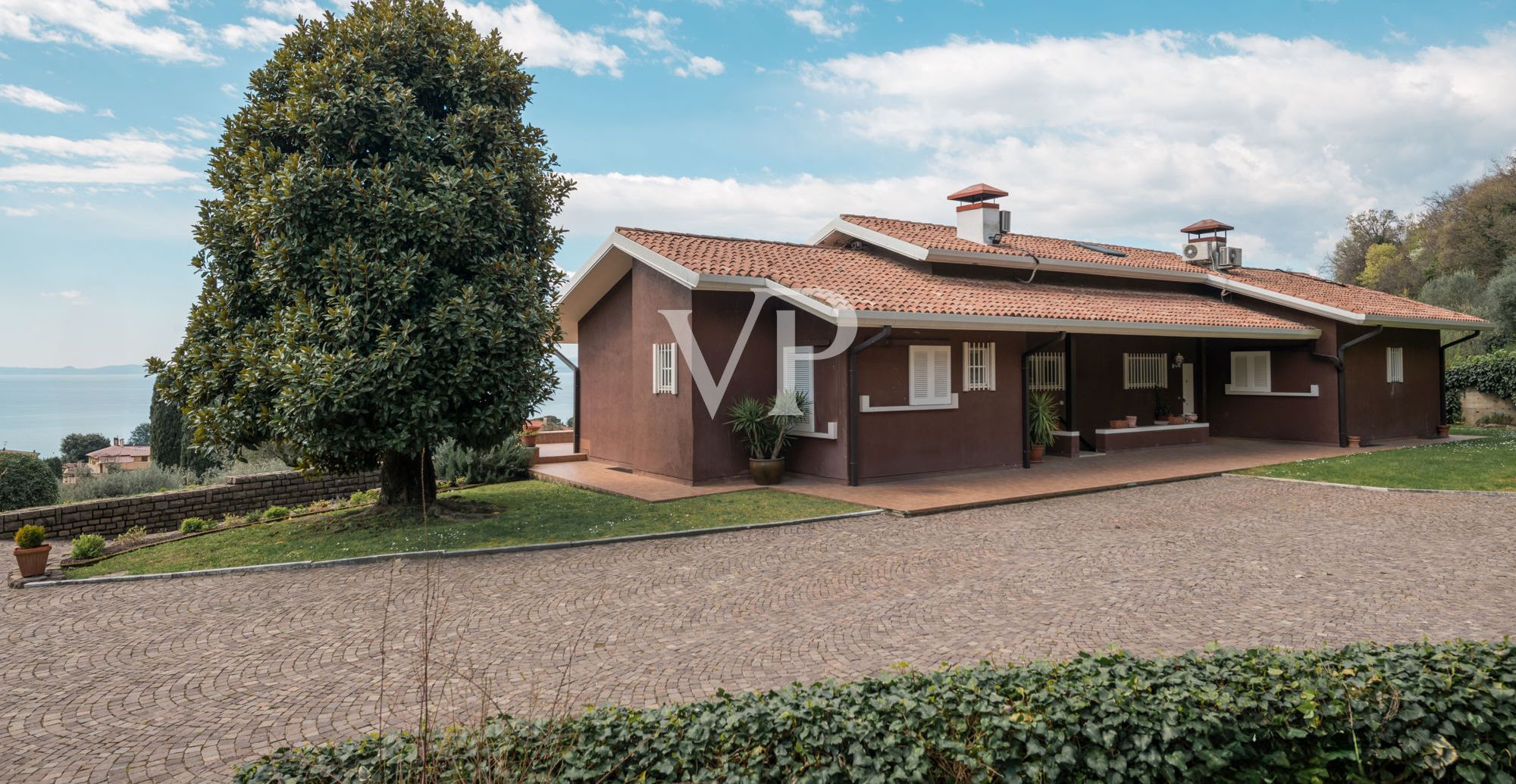 Villa fantastique à deux pas du lac