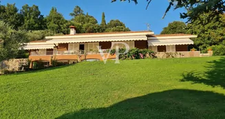 von_poll_real_estate_property_IT252941954_image_81