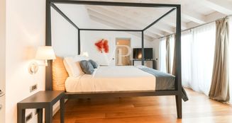 von_poll_real_estate_property_IT252941956_image_24