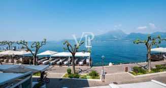 von_poll_real_estate_property_IT252941956_image_0