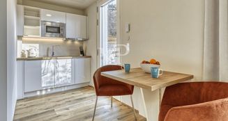 von_poll_real_estate_property_IT254151969_image_5