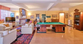 von_poll_real_estate_property_IT254921976_image_3