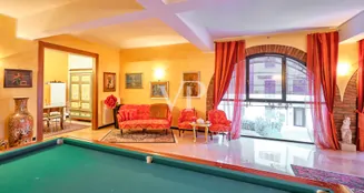 von_poll_real_estate_property_IT254921976_image_9