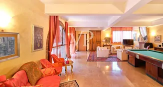 von_poll_real_estate_property_IT254921976_image_12