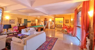 von_poll_real_estate_property_IT254921976_image_13