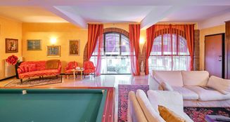 von_poll_real_estate_property_IT254921976_image_11