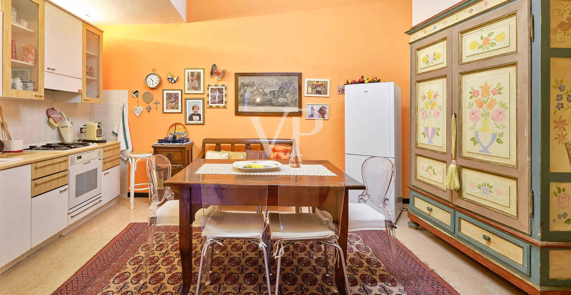 Luxurious apartment in historic center with separate entrance