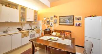 von_poll_real_estate_property_IT254921976_image_18