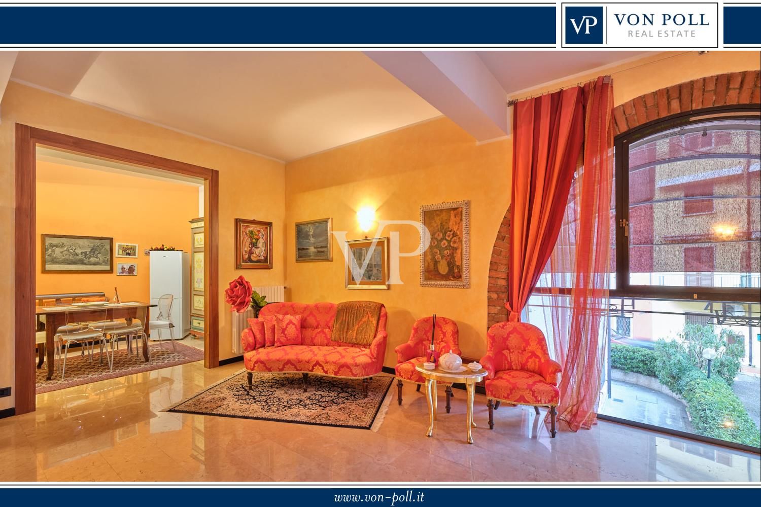 Luxurious apartment in historic center with separate entrance