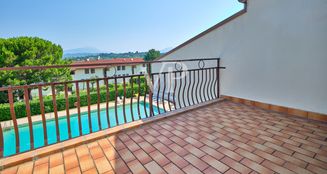 von_poll_real_estate_property_IT254921979_image_8