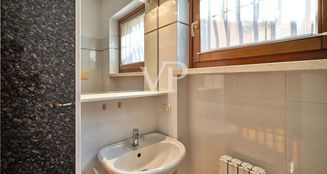 von_poll_real_estate_property_IT254921979_image_28