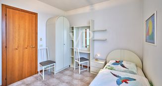von_poll_real_estate_property_IT254921979_image_27
