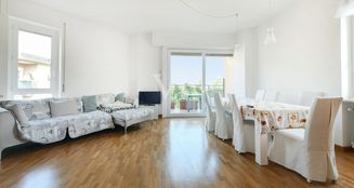 von_poll_real_estate_property_IT254151981_image_2