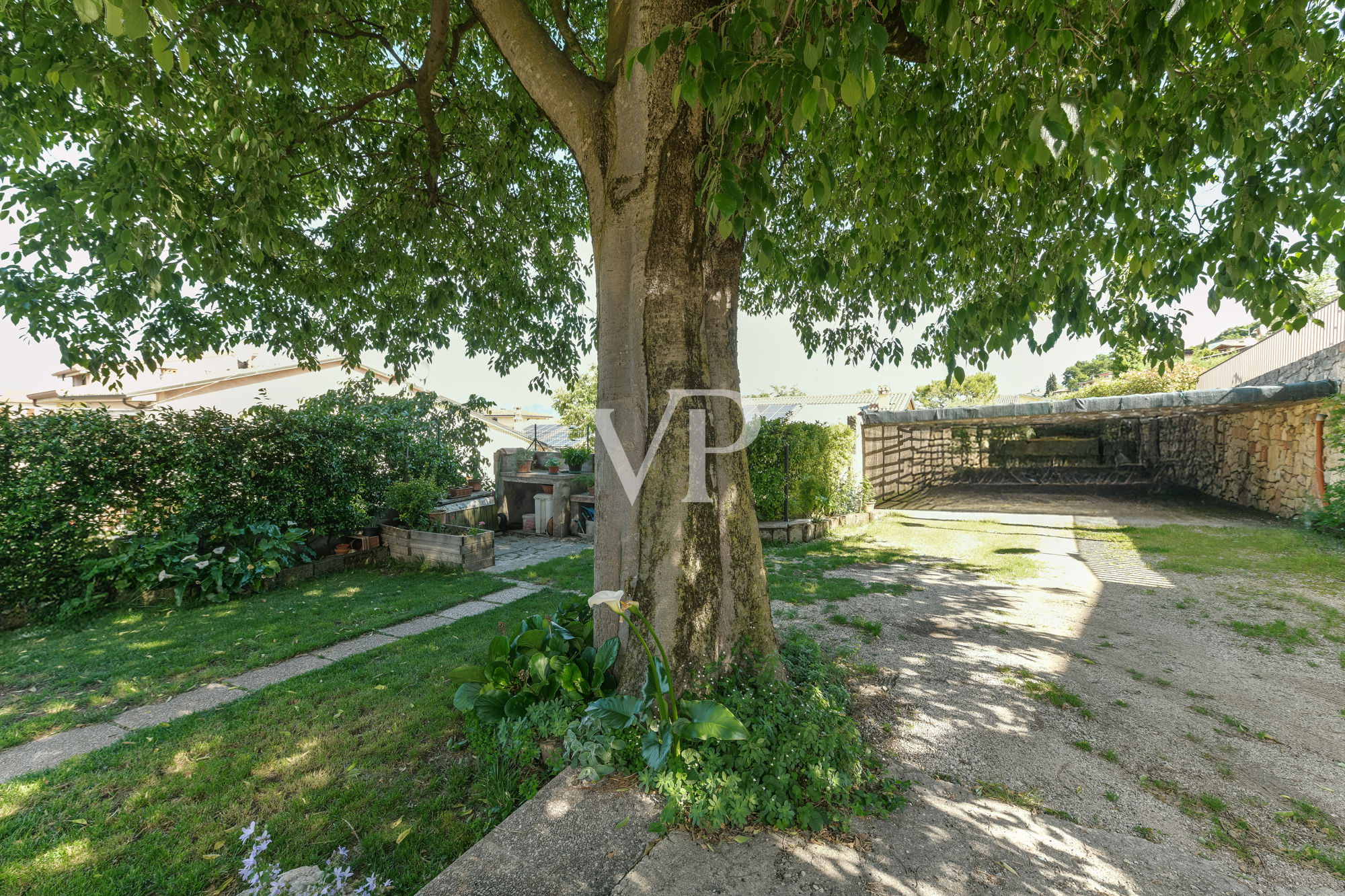 Rustic house in the historic village of Albisano - Torri del Benaco