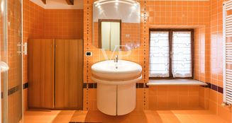 von_poll_real_estate_property_IT254922132_image_7