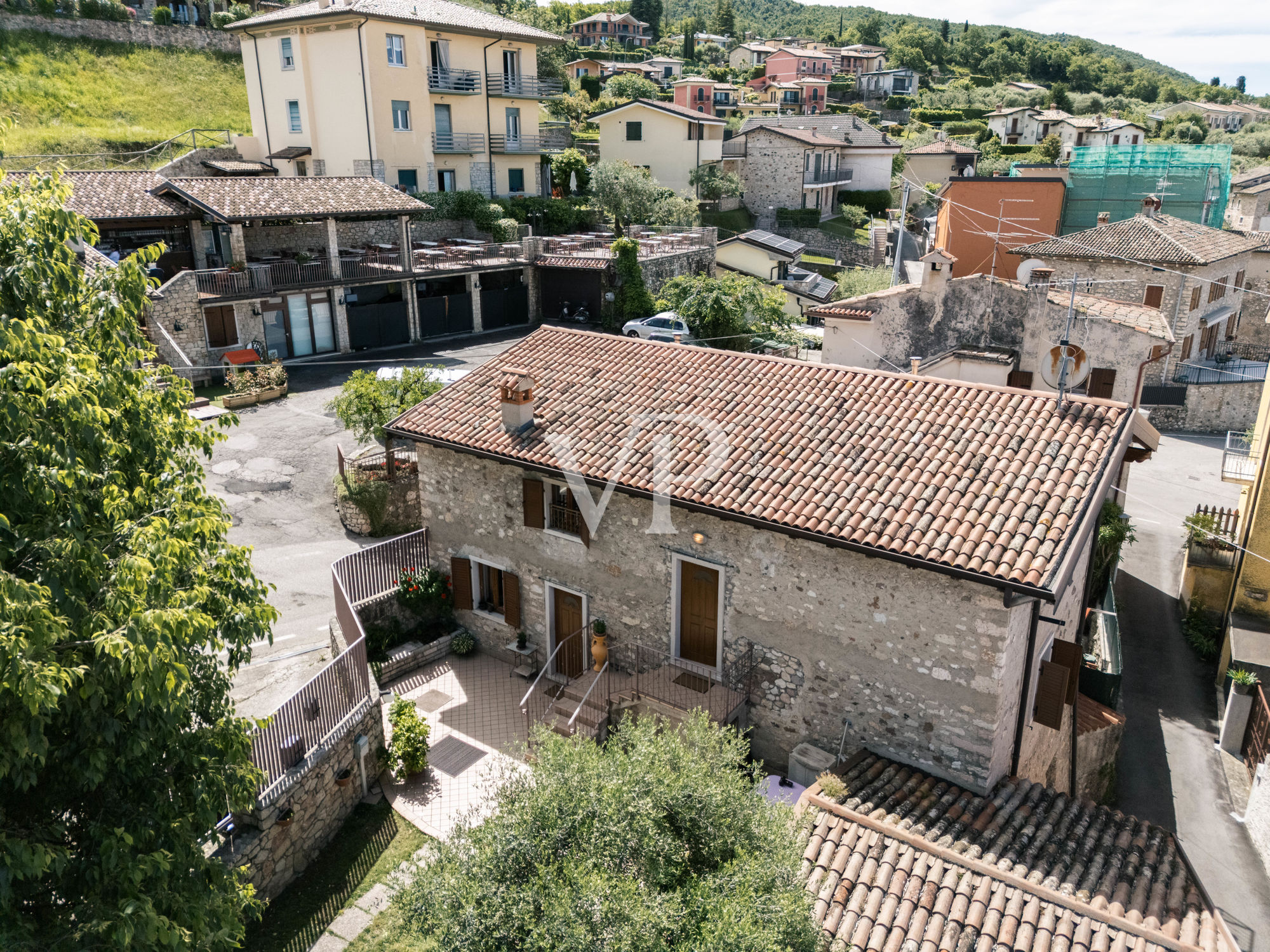 Rustic house in the historic village of Albisano - Torri del Benaco