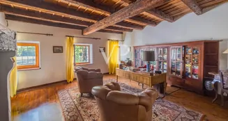 von_poll_real_estate_property_IT254152143_image_3